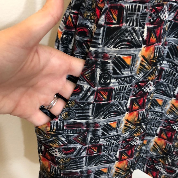 F21 Romper w/ Zip Front & Pockets size small - Picture 4 of 4